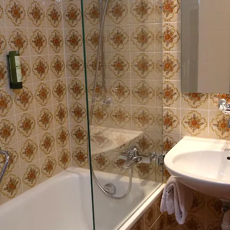 Hotel Cabana Ξενοδοχείο 3*