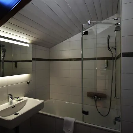 卡巴那酒店 3* 格林德瓦